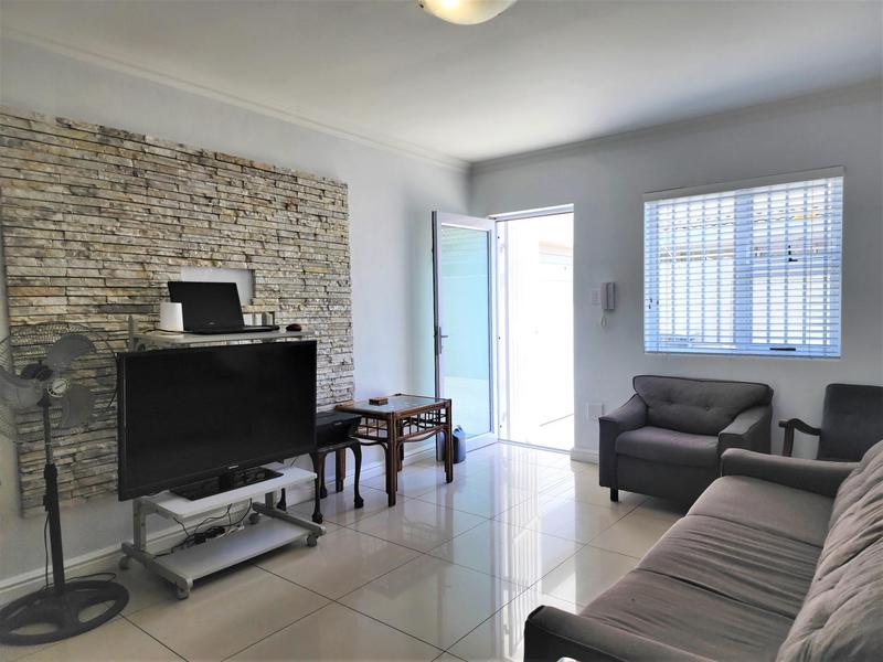 2 Bedroom Property for Sale in Grassy Park Western Cape